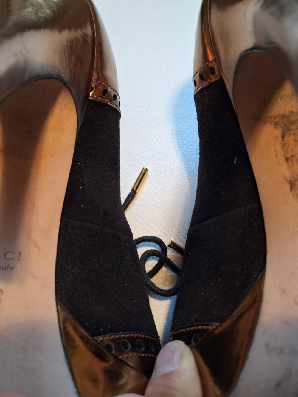 Gucci black and gold platform stiletto heels - Picture 2 of 16